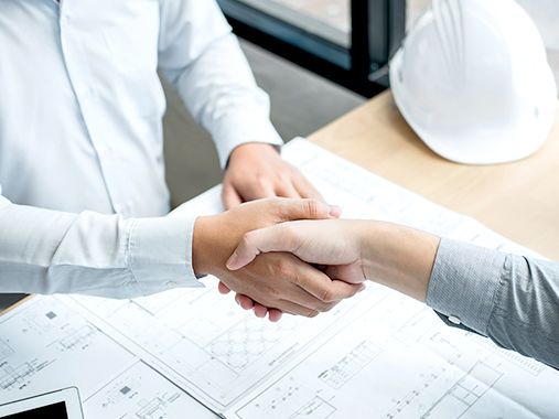 仕事は大手企業からの直請け
